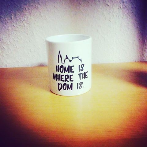 "HOME IS WHERE THE DOM IS" - Tasse